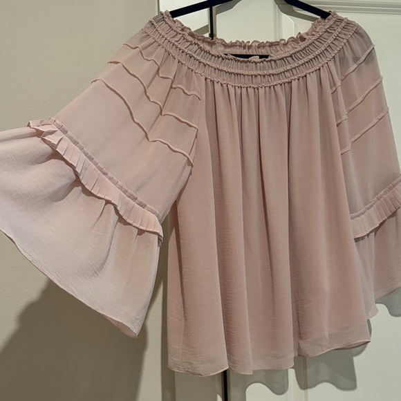 Max Studio Blush Off-Shoulder Blouse - Picture 3 of 4
